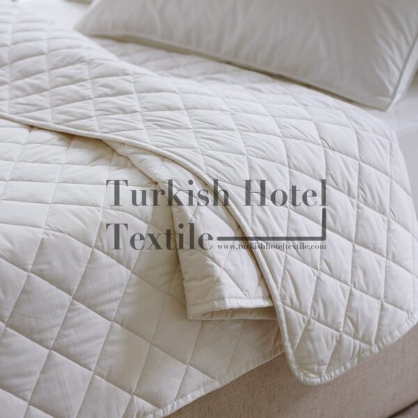 quilted-hotel-mattress-protectors
